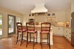 Kitchen - Country homes for sale and luxury real estate including horse farms and property in the Caledon and King City areas near Toronto
